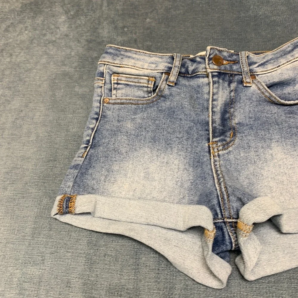 RSQ High Rise Cuffed Hem Shorts Womens 25 Blue Denim Cotton Stretch Zip Fly